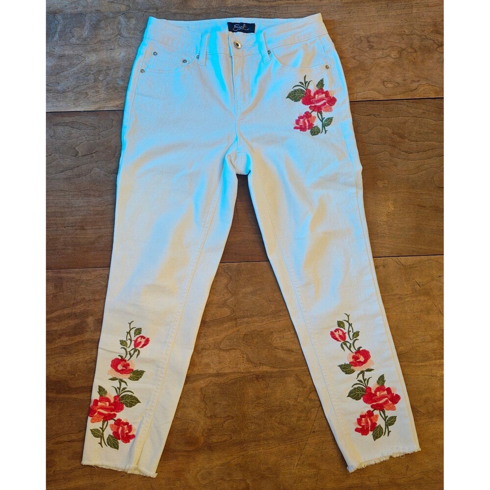 Earl Jeans Floral Embroidered Cropped Bright White Denim Jeans – Size 4